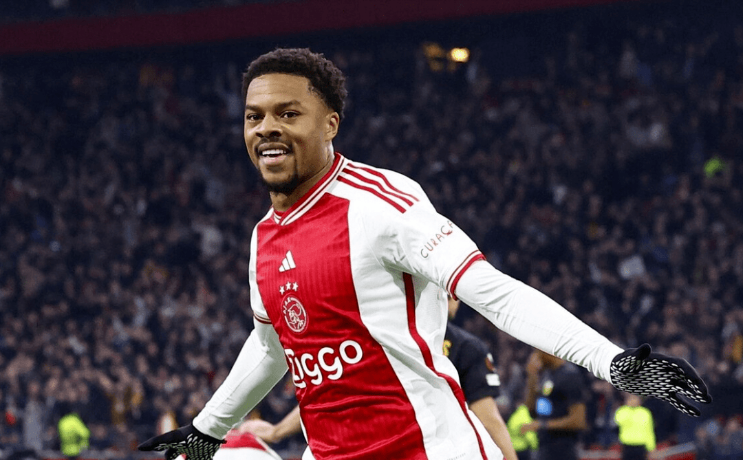 米乐-包含阿贾克斯冲刺阶段扳平良机武汉三镇复出首秀备战法国杯，现场解说直呼：风云突变武汉三镇清晨主帅复盘的词条