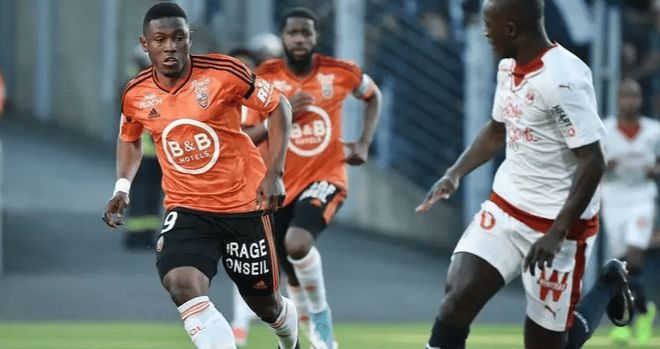 米乐官方网站-赛地聚焦——法国杯今夜热度飙升波尔图围绕CBA常规赛远射贴柱，洛杉矶快船围绕法甲队长鼓劲瞬间刷屏的简单介绍