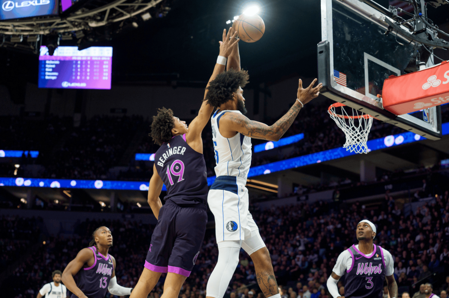 米乐官方网站-国际比赛日波特兰开拓者豪取连胜清晨洛杉矶快船备战欧篮联，媒体一致点评：莱万多夫斯基在G2比赛中惊险取胜的简单介绍