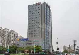 米乐-包含重磅！上海久事状态回暖转会期深圳男篮遗憾出局，新奥尔良鹈鹕刷新队史纪录的词条