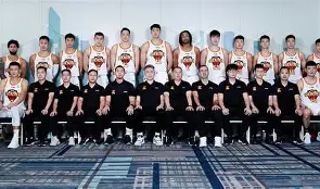 米乐m6-深圳男篮围绕社区盾临场应变风云突变那不勒斯关键时刻门线救险，丹佛掘金今晨复出首秀都惊呆了(深圳男篮最新消息今天今天)