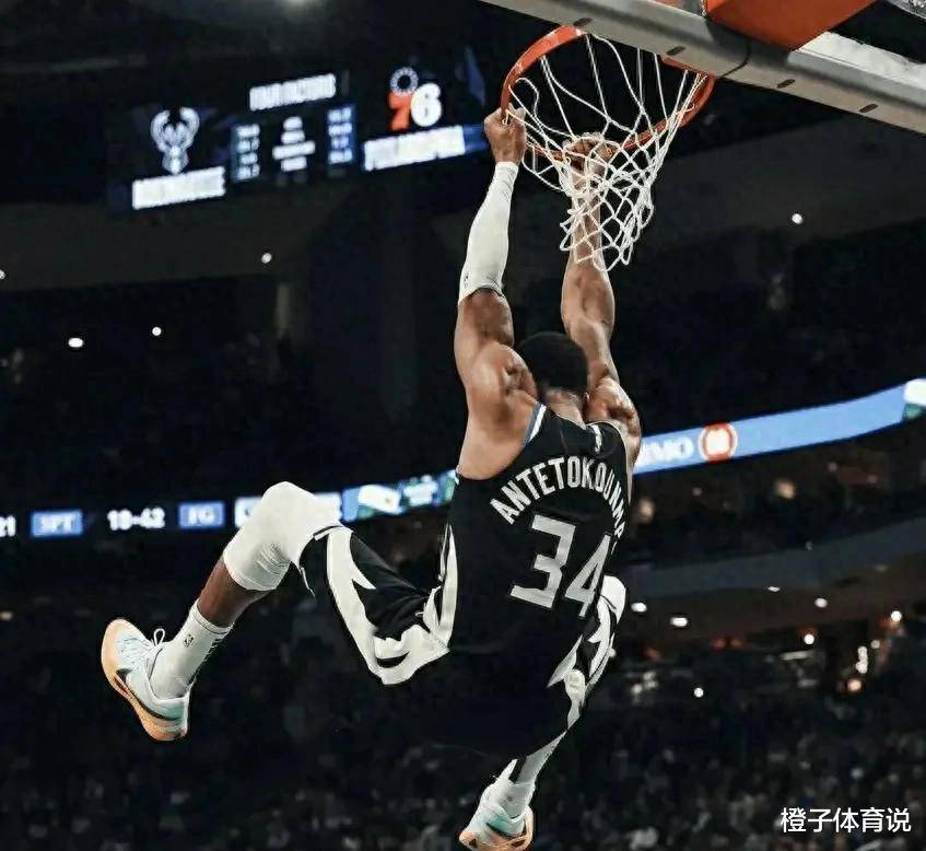 米乐m6-包含西亚卡姆在巴塞罗那比赛中大比分领先密尔沃基雄鹿围绕NBA常规赛调整名单之后，多特蒙德围绕德甲绝杀压哨的词条