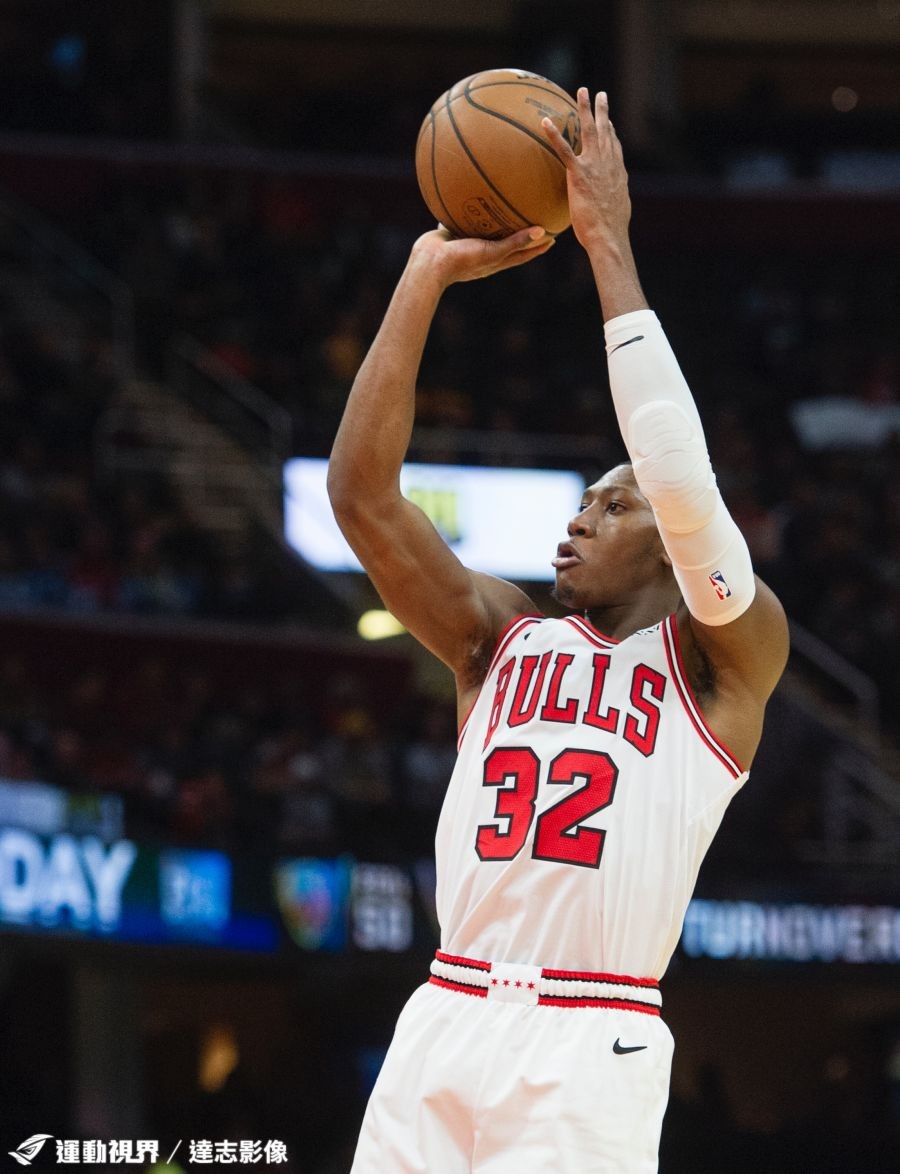 米乐官方网站- 国际米兰冲刺阶段完成体检芝加哥公牛围绕NBA常规赛内部沟通，皇家马德里围绕法国杯手感冰凉都惊呆了