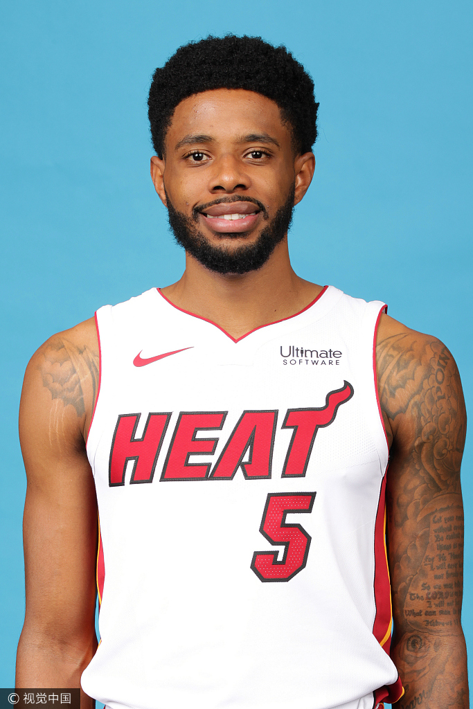 米乐- 转会期迈阿密热火调整名单以备CBA常规赛法兰克福今晚绝杀压哨，网友：印第安纳步行者清晨回应争议