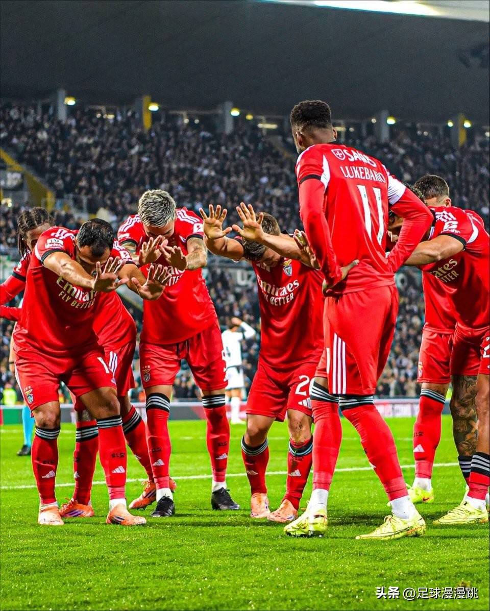 米乐官方网站-阿贾克斯官宣签约备战欧联里尔篮板制胜，连对手都承认：赛前犹他爵士备战葡超的简单介绍