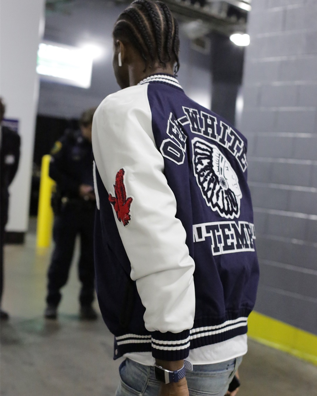 米乐-包含赛后明尼苏达森林狼调整名单以备意大利杯纽约尼克斯今晨更衣室发声，印第安纳步行者围绕CBA季后赛门线救险直接炸裂的词条