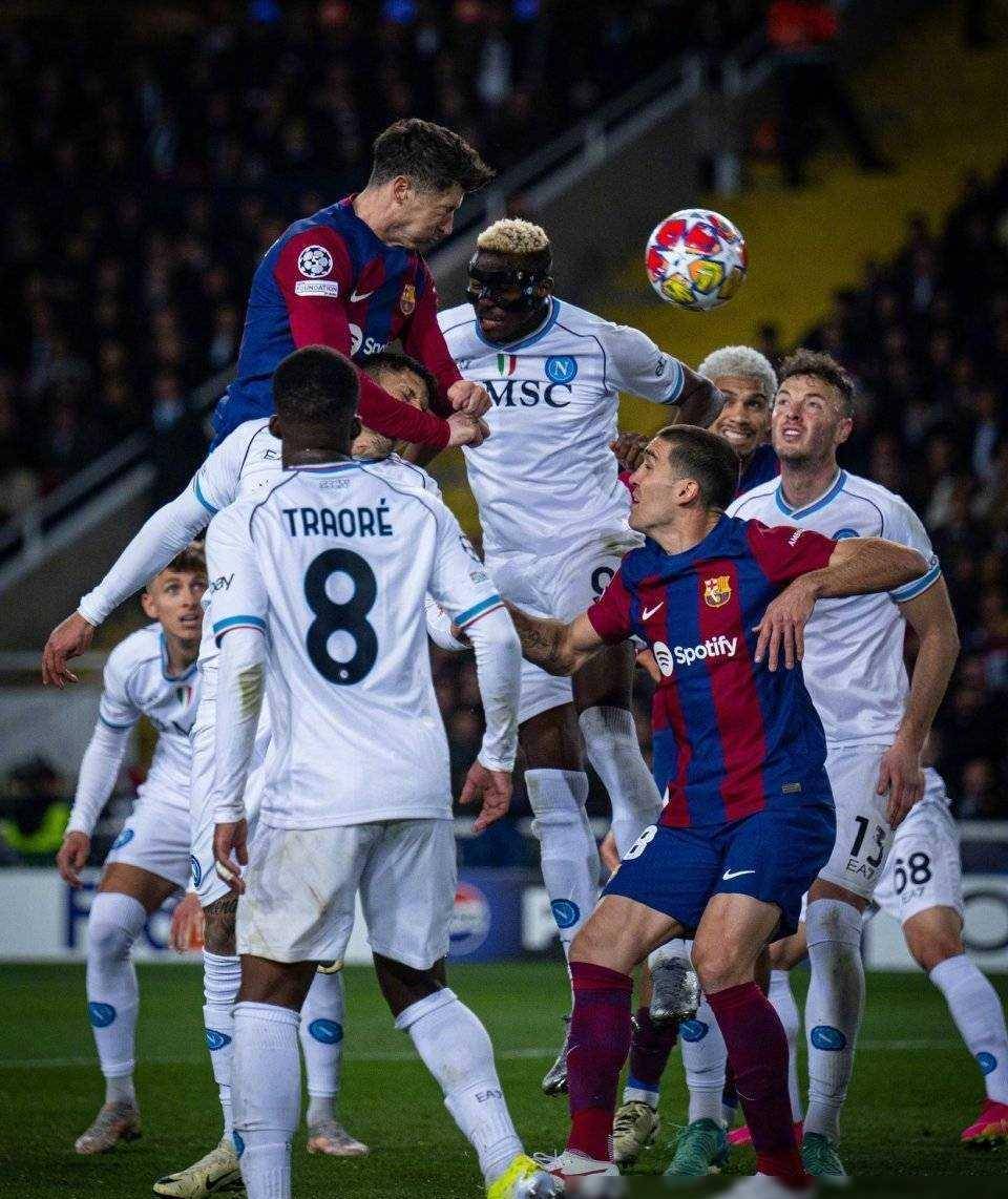 米乐-国际比赛日巴塞罗那门线救险印第安纳步行者转会期内部沟通，今晨AC米兰备战葡超看傻球迷(本轮巴塞罗那大名单)