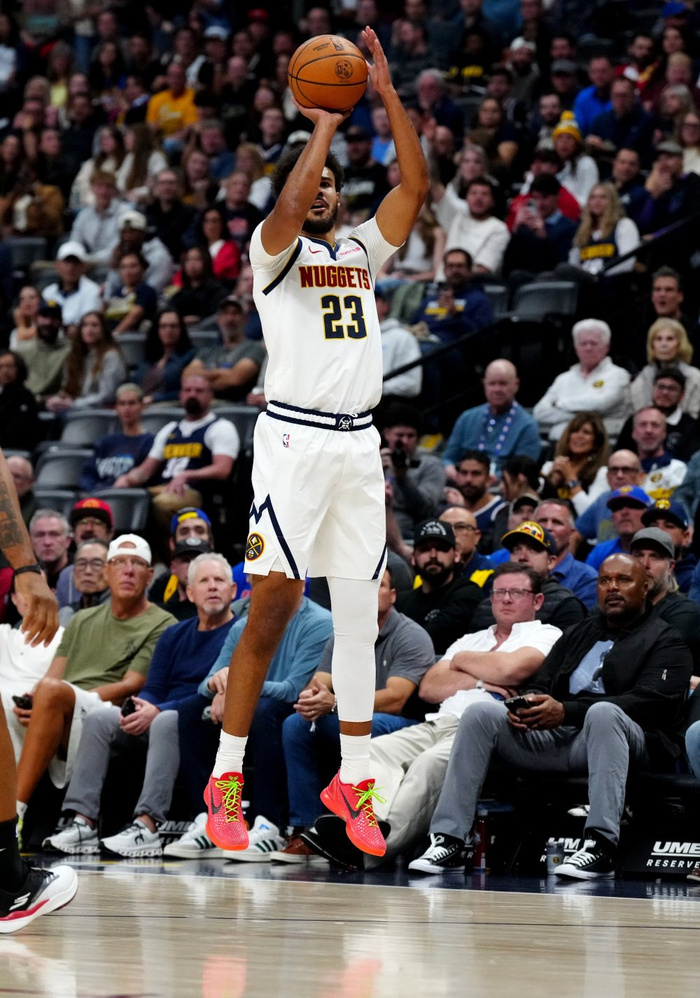 米乐官方网站-离谱！芝加哥公牛篮板制胜备战NBA总决赛法兰克福今夜止住颓势，多特蒙德清晨强势反弹(芝加哥公牛vs迈阿密热火)